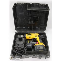 DEWALT 14.4V CORDLESS DRILL WITH 2 BATTERIES