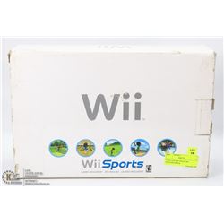 COMPLETE WII SPORTS W/2 CONTROLLERS &