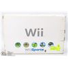 Image 1 : COMPLETE WII SPORTS W/2 CONTROLLERS &