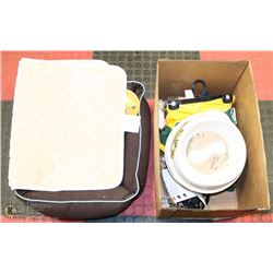 BOX OF ASSORTED PET ITEMS