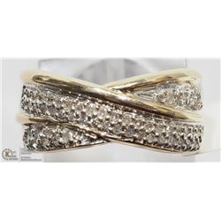 16) 10KT YELLOW GOLD DIAMOND RING