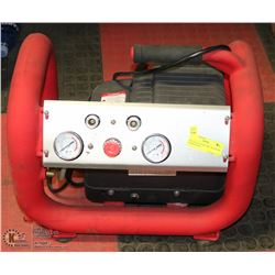 ONE GALLON PORTABLE AIR FRAME COMPRESSOR.