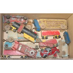 ESTATE BOX OF VINTAGE TOYS.