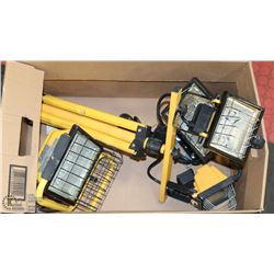 LOT OF 4 HALOGEN LIGHTS INCL/ DUAL LAMP ON TRIPOD