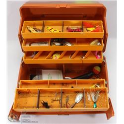 OLD PAL TACKLE BOX WITH CONTENTS INCL FISHHOOKS,
