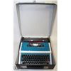 Image 1 : VINTAGE UNDERWOOD 315 BLUE TYPEWRITER WITH CASE