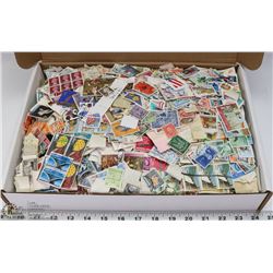 ESTATE LOT OF APPROX 30,000 WORLD STAMPS