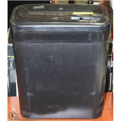 STAPLES PAPER SHREDDER. OFFICE