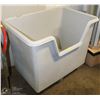 Image 1 : COMMERCIAL TECSARE BIN, ON CASTORS