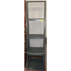 4 TIER LADDER SHELF