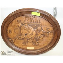 WOOD CARVED GRETZKY WALL PLAQUE (THANKS FOR THE