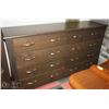 Image 3 : KING SIZE DARK WOOD BEDROOM SET WITH EIGHT DRAWER