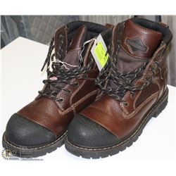 NEW WORKLOAD BOOTS SIZE 7 WITH TOE PROTECTORS