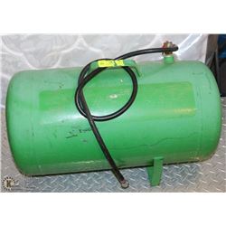 PORTABLE 5 GALLON  AIR TANK . GREEN