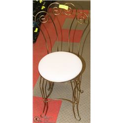 VINTAGE MAKE UP VANITY CHAIR
