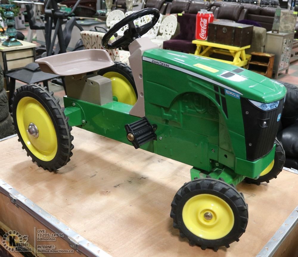 JOHN DEERE METAL RIDE ALONG SIT ON TRACTOR.
