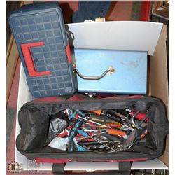 LOT OF 2 TOOLBOX  AND TOOLBAG WITH TOOLS