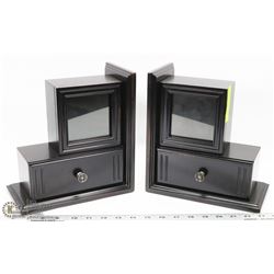 BOMBAY BOOK ENDS WITH DRAWERS AND PICTURE FRAME