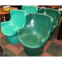 GROUP OF 4 PLASTIC OUTDOOR CHAIRS