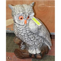 CERAMIC SNOWY OWL 16" TALL.
