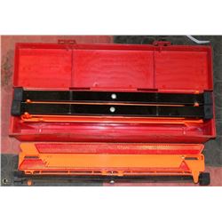 SET OF 3 FLARES IN RED HARD CASE