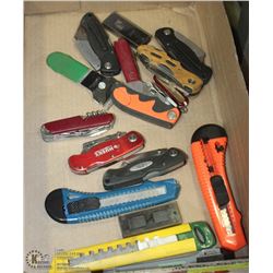 FLAT OF ASSORTED KNIVES