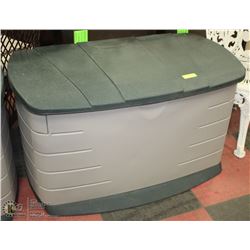 RUBBERMAID LARGE DECK BOX, 43X27X24