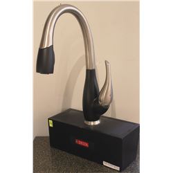 DELTA FUSE PULL DOWN SPRAY KITCHEN FAUCET