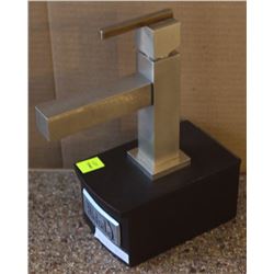 RIOBEL SINGLE HOLE LAVATORY FAUCET