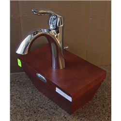 MOEN 6400 SINGLE HOLE BATHROOM FAUCET