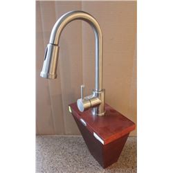 MOEN 7175 PULL DOWN SPRAY KITCHEN FAUCET