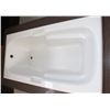 Image 3 : KOHLER HYTEC BATHTUB WITH STONE COVERED SURROUND