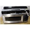 Image 1 : WHIRLPOOL OVER RANGE 900W MICROWAVE OVEN