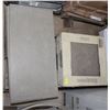 Image 1 : APPROX 22 SQUARE FEET OF ASSORTED GRAY TILE