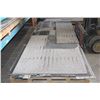 Image 1 : PALLET OF ENGINEERED GRANITE OVERLAY OFFCUTS