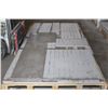 Image 1 : PALLET OF ENGINEERED GRANITE OVERLAY OFFCUTS