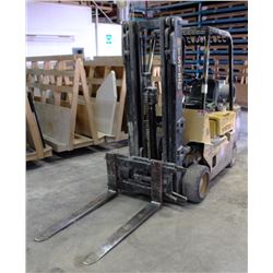 HYSTER S50XL PROPANE FORKLIFT WITH MAN BASKET