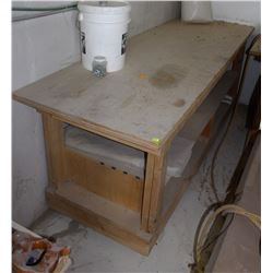 WOOD 3 TIER WORK BENCH