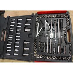 HUCKY SOCKET SET