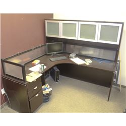 CORNER OFFICE DESK & HUTCH 71" X 71"