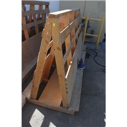 WOOD A-FRAME PANEL/BOARD RACKS