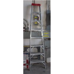 8FT ALUMINUM STEP-LADDER