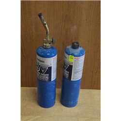 LOT OF 2 BERNZOMATIC PROPANE CANISTERS W/ TORCH