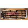 Image 1 : GMC/CHEVY GRILL