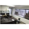 Image 1 : OFFICE LOT INCLUDING DESK, CHAIRS, WINDOW COVERING
