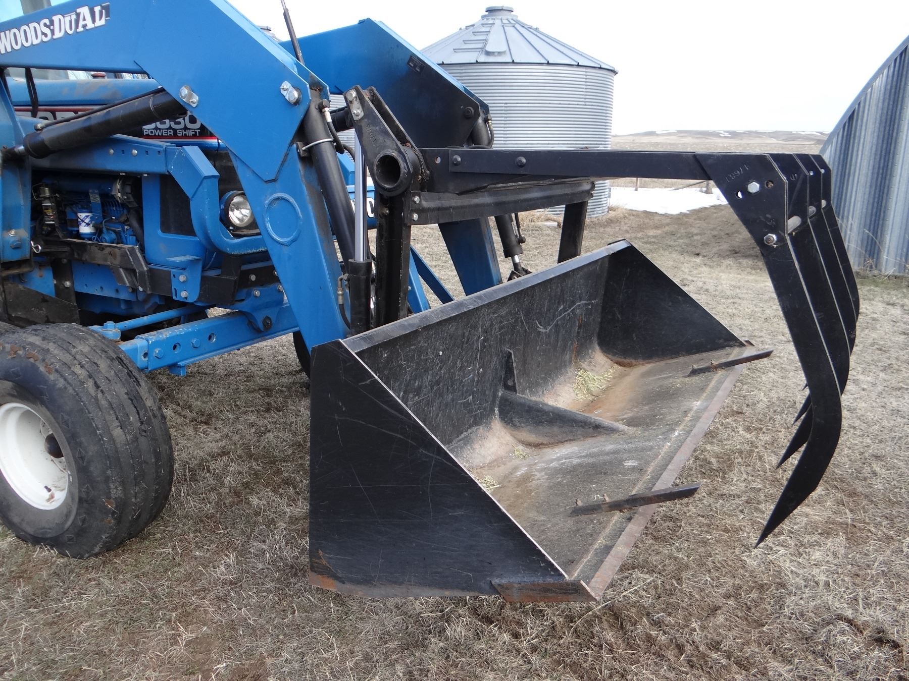 1993 Ford 8630 tractor w/Woods DuAl 275 loader, 120 pto hp, 1706 actual