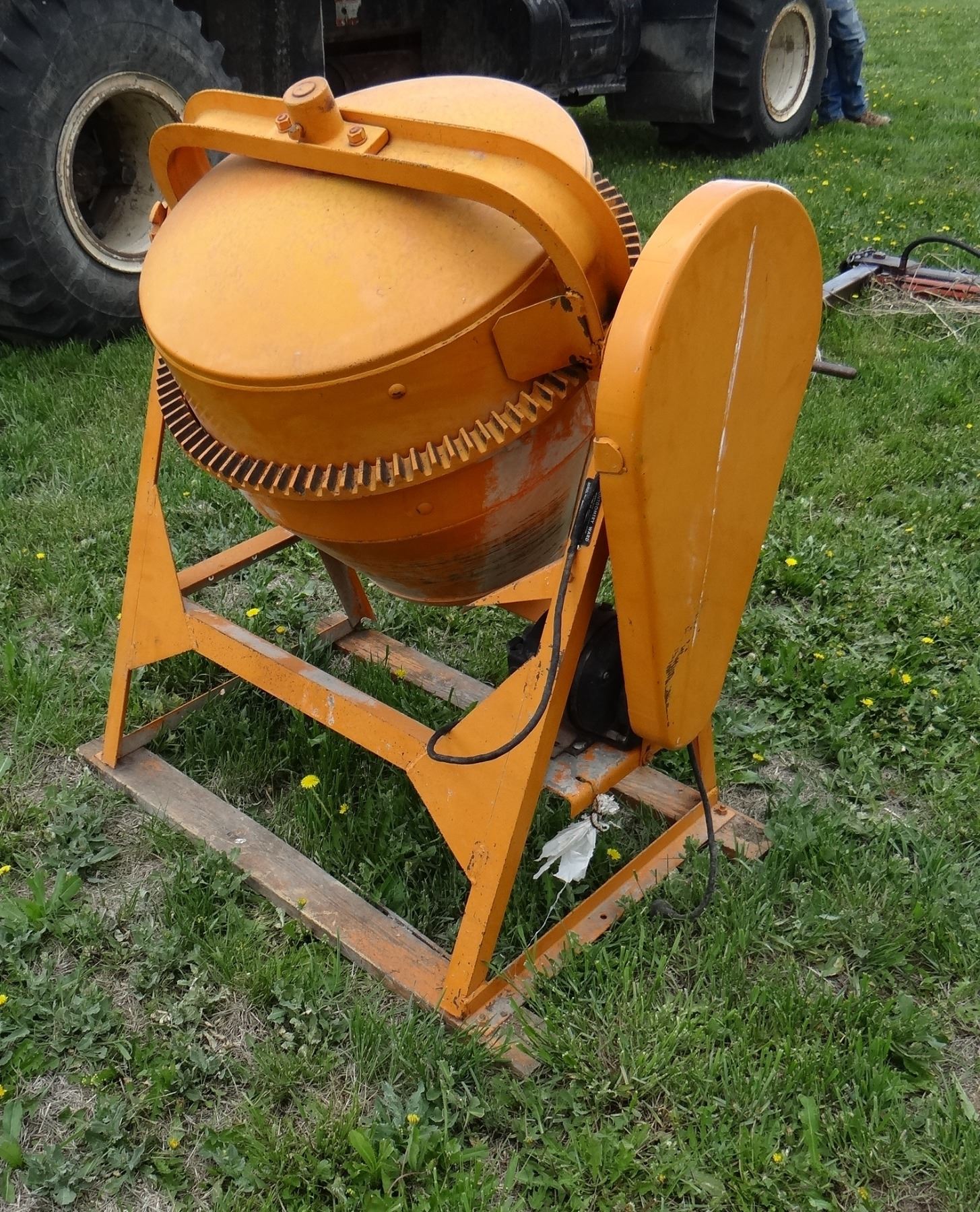 Montgomery Ward cement mixer, elec. motor