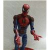 Image 3 : ACTION FIGURE - SPIDERMAN ON SPIDERMAN STAND