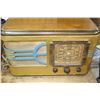 Image 2 : RCA Victor Co. Ltd. Tube Radio
