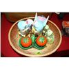 Image 1 : 3 Sets of Salt & Pepper Shakers in a Basket